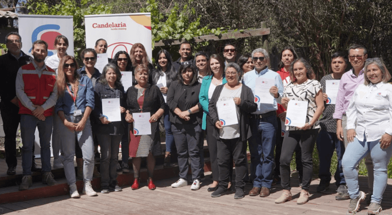 Emprendedores de Tierra Amarilla certificaron su capacitación en Escuela de Fortalecimiento Empresarial