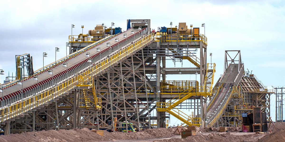 Minera Antucoya celebra siete años de innovación en la minería de baja ley