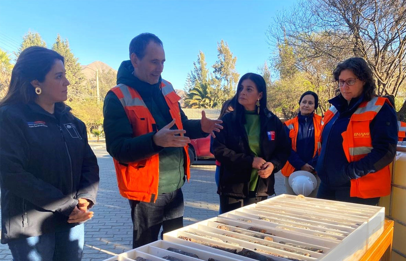 ENAMI presenta avances del proyecto Salares Altoandinos a Bienes Nacionales