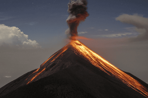 Científicos descubren que los volcanes podrían ser clave para encontrar metales de tierras raras