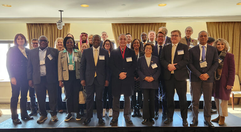 En su segunda jornada en PDAC 2025, ministra de Minería intervino en el Seminario Chile y en Cumbre internacional de ministros de Minería