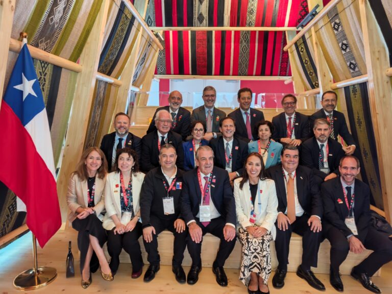 Ministerio de Minería en OSAKA