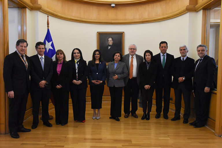 Gobierno - minería - aranceles