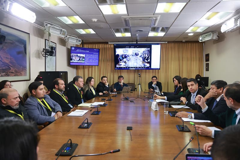 Comisión de Minería escucha a sindicatos tras tragedia en El Teniente