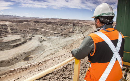 Expertos del GRB valoran gestión geotécnica y operación minera de División Gabriela Mistral