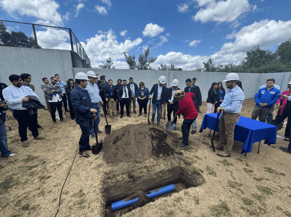 Cabrero inicia obras de su nueva Clínica Veterinaria financiada por el Royalty