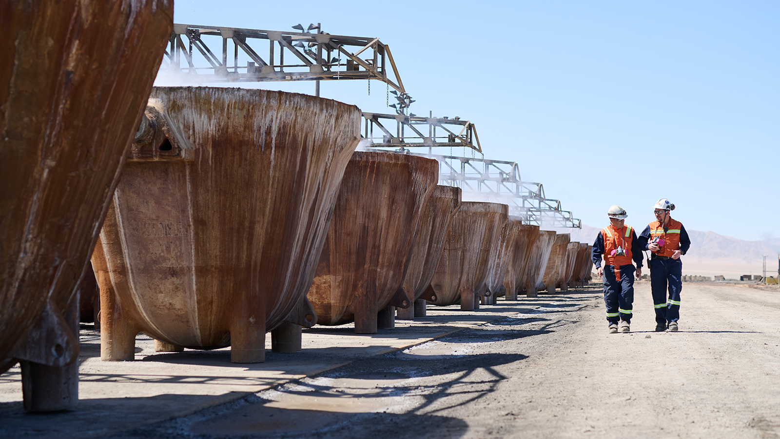 Glencore recorta proyección de cobre para 2026 tras caída de 11% en su producción anual