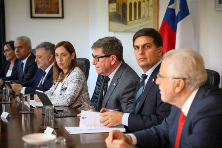 Biministro Daniel Mas se reúne con empresas mineras en Antofagasta