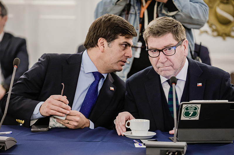 Gobierno impulsa ley para simplificar patentes y reactivar la pequeña minería
