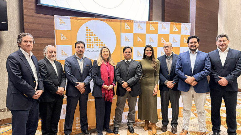 Kinross expone avance de Lobo-Marte ante socios de Aprimin