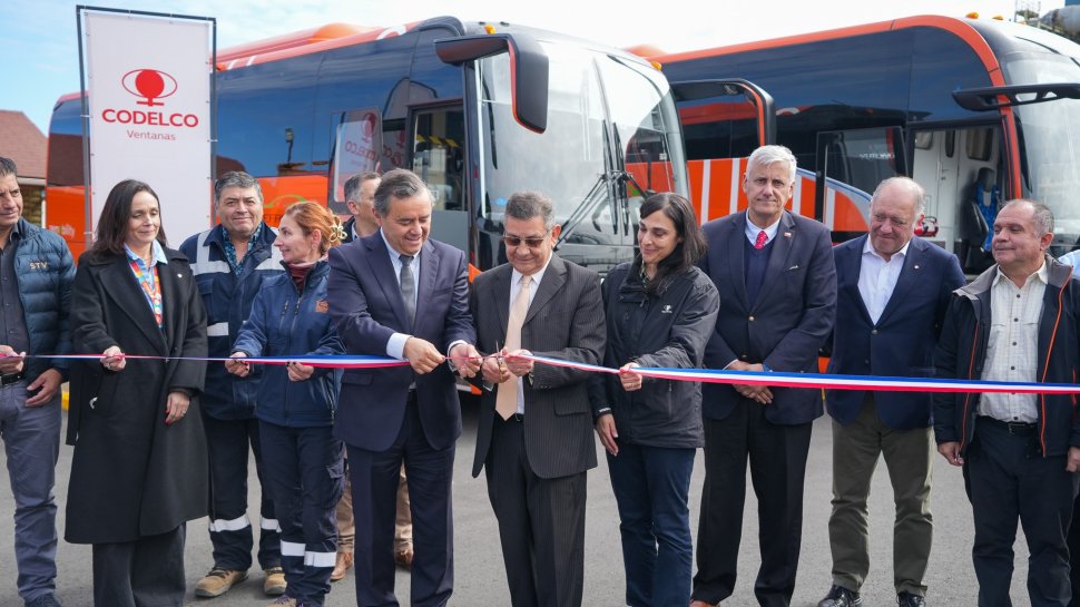 Codelco Ventanas marca hito al electrificar el 100% del transporte de sus trabajadores