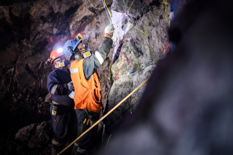 Ejecutivo ingresa indicaciones al proyecto de ley que simplifica el régimen de patentes mineras